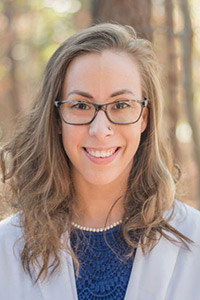 Dr. Lindsay Saunders