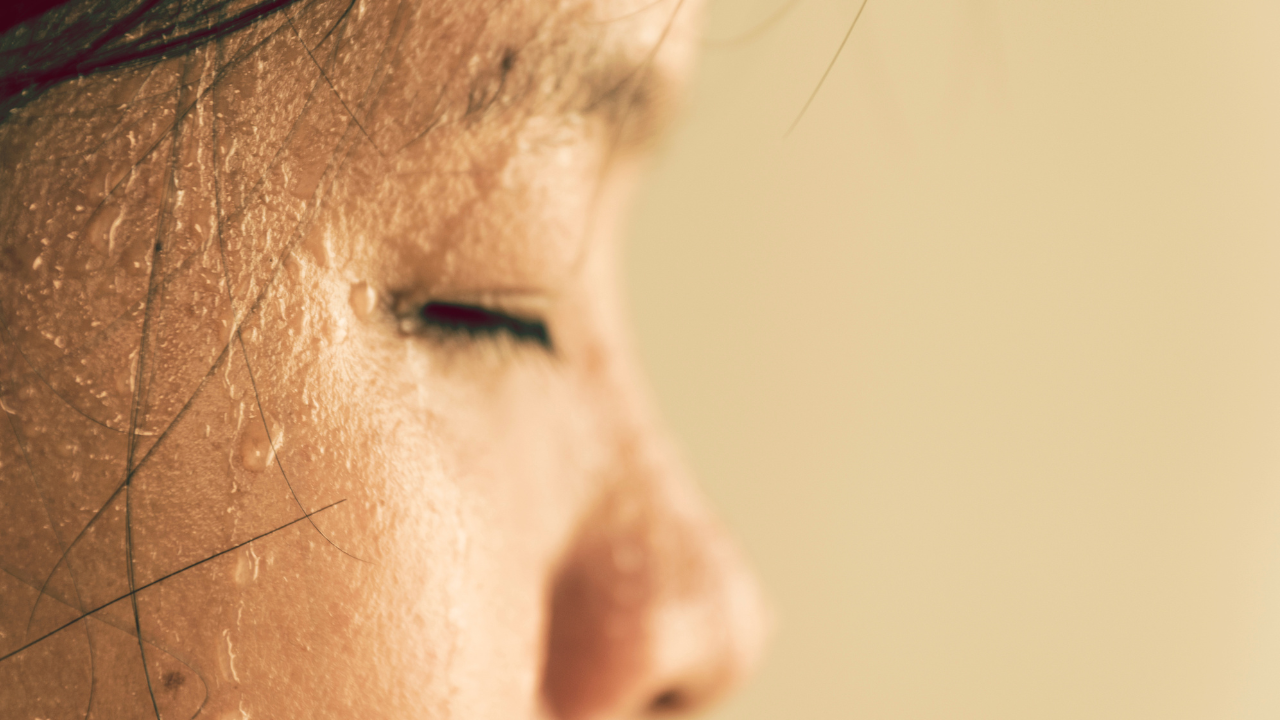 Postpartum Night Sweats: Why You Wake Up Drenched